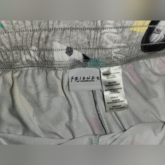 FRIENDS pajama pants Women's Sz Small NWOT - Picture 4 of 7